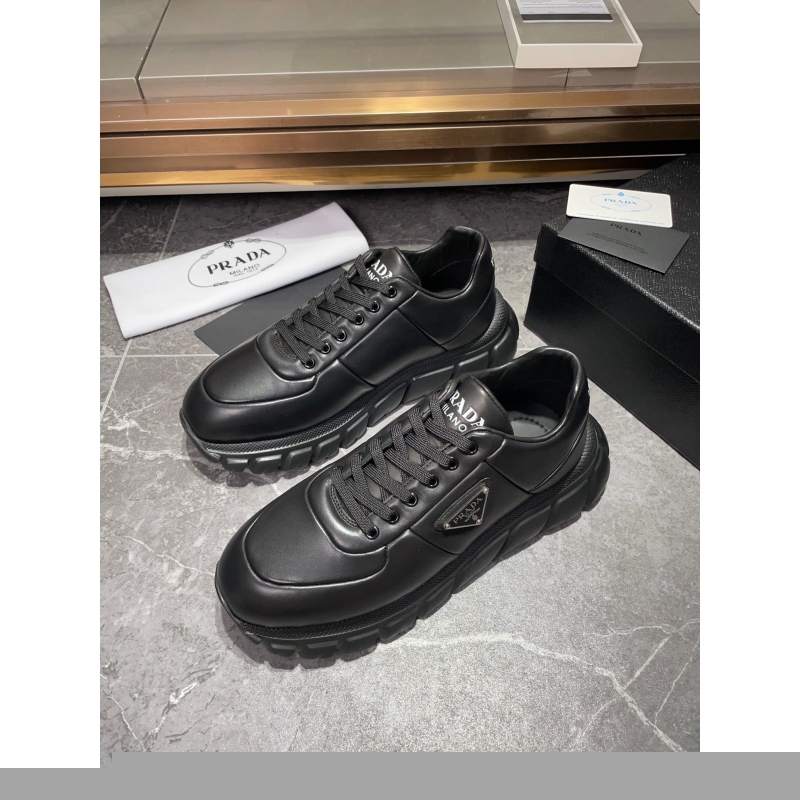Pra*a casual shoes
